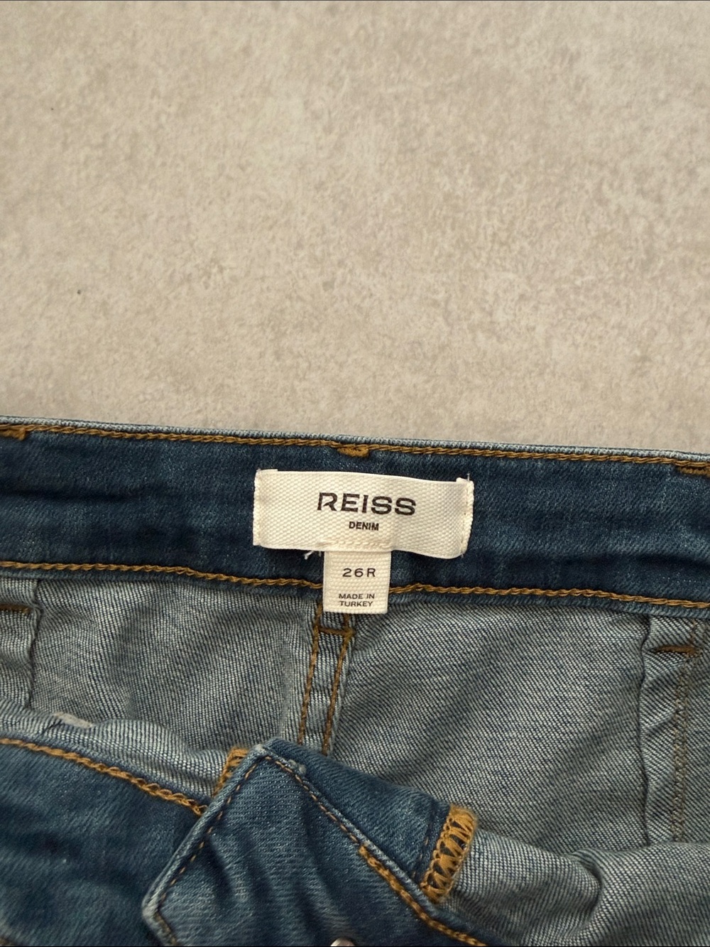 Reiss Sakura Patch-Pocket Flared Jeans in Mid Blue size 26R - Picture 4 of 7